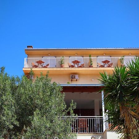 Villa Veli Nova Zavala Ngoại thất bức ảnh