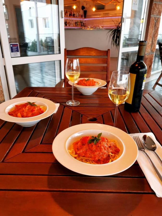 Villa Veli Nova Zavala Ngoại thất bức ảnh